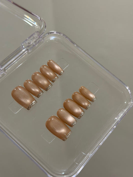 N415 Peach Linear Nails