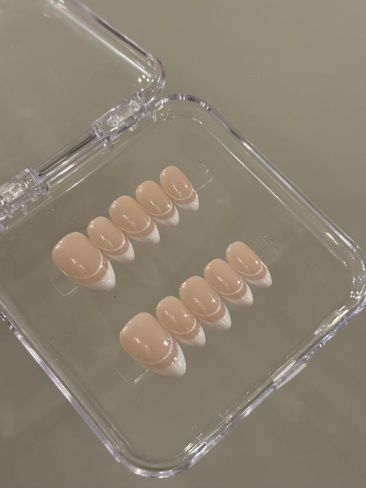 N352 French Liner Nails