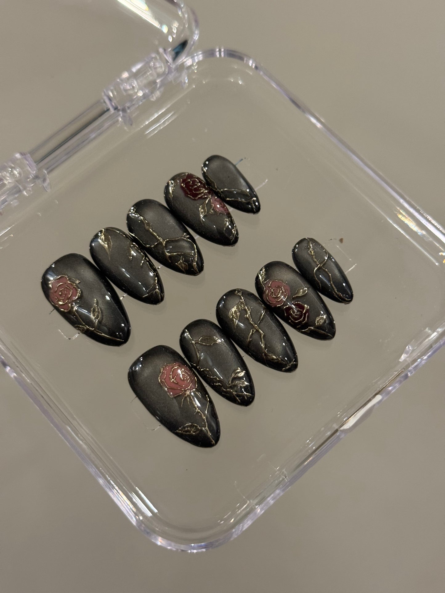 N261 Black Rose Nails