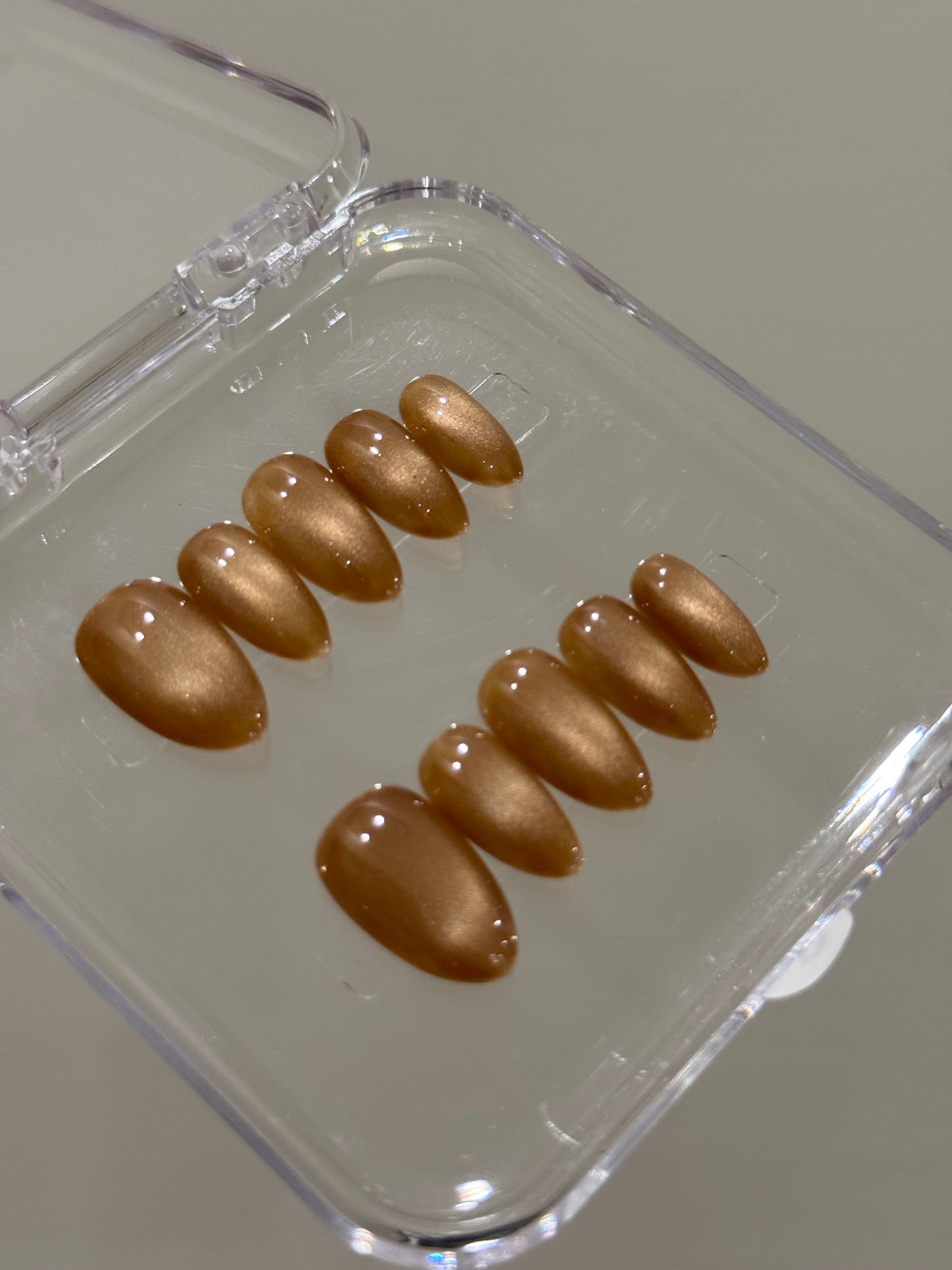 N294 Brown Cateye Nails