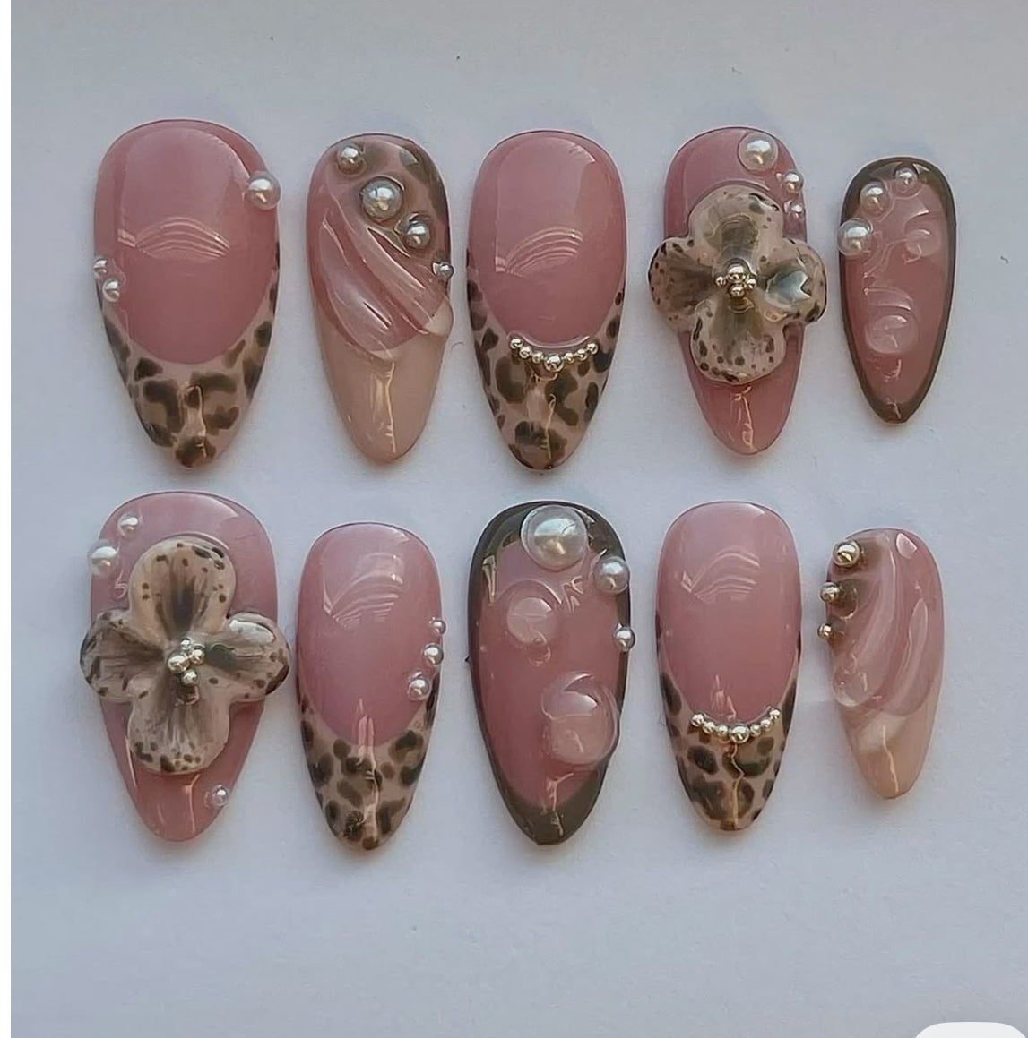 N51 Brown 3D Floral Nails Set